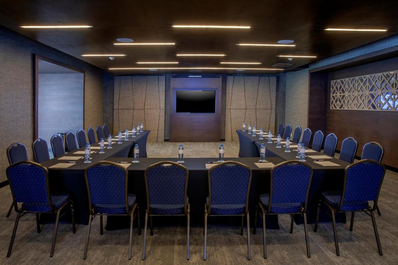 Royalton Chic Cancun, An Autograph Collection All-Inclusive Resort - Adults Only المظهر الخارجي الصورة Meeting room