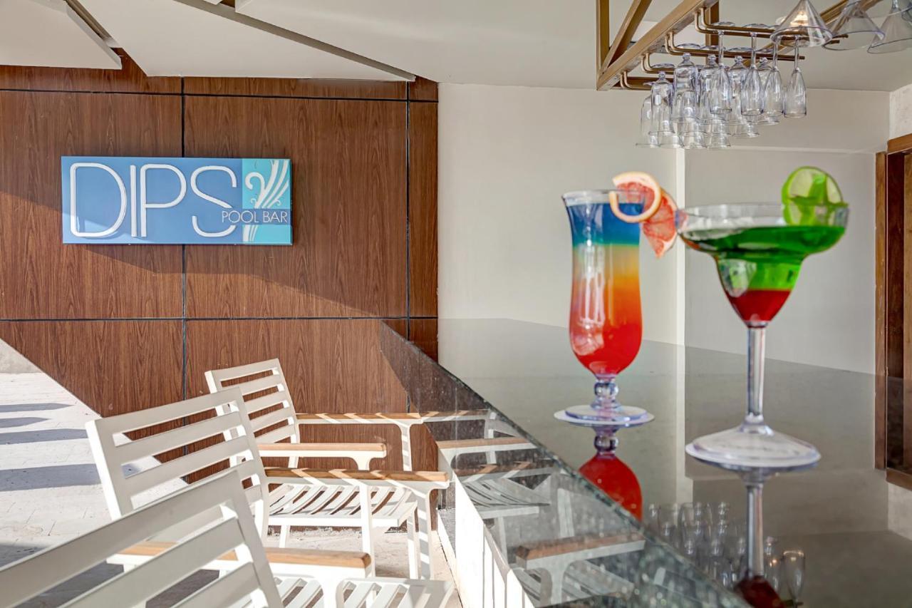 Royalton Chic Cancun, An Autograph Collection All-Inclusive Resort - Adults Only المظهر الخارجي الصورة DIPS lounge at Mumbai airport